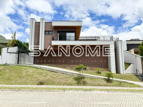 Fachada de casa moderna com dois pavimentos