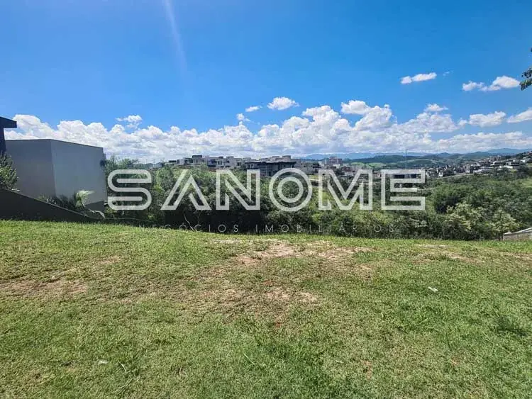 Terreno com vista panorâmica da região