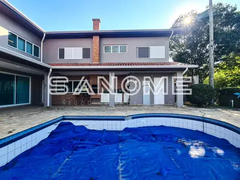 Casa com piscina e área de lazer