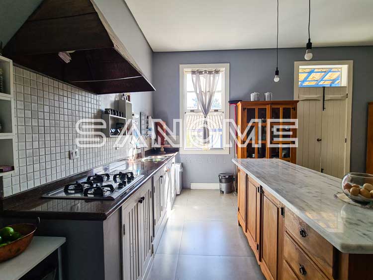 707 - Casa para alugar em São José dos Campos