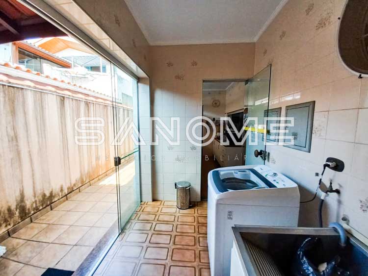 728 - Casa em condomínio fechado à venda em São José dos Campos