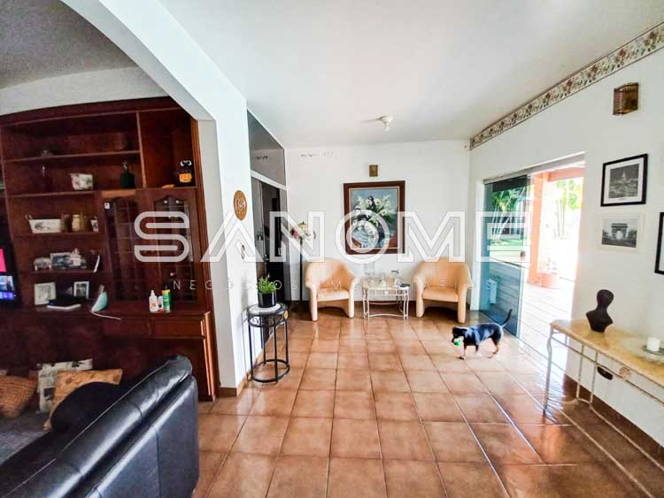 728 - Casa para alugar em São José dos Campos