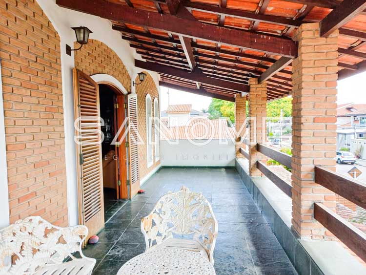 728 - Casa para alugar em São José dos Campos