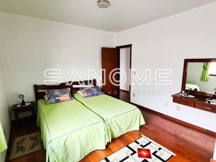 705 - Casa em condomínio fechado à venda em São José dos Campos